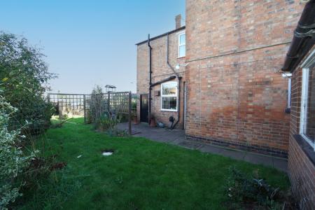 3 bedroom Terraced House for sale in Gladstone Street, Hathern, LE12
