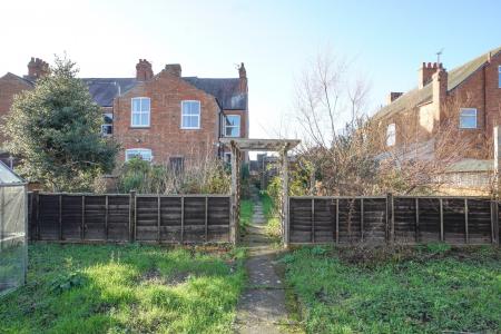 3 bedroom Terraced House for sale in Gladstone Street, Hathern, LE12