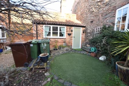 3 bedroom Cottage for sale in Church Street, Shepshed, LE12