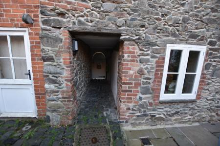 3 bedroom Cottage for sale in Church Street, Shepshed, LE12