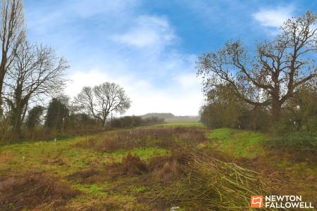 2 bedroom Terraced House for sale in Crawshaw Close, Long Whatton, LE12