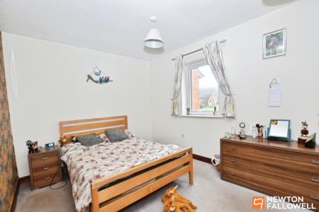 2 bedroom Terraced House for sale in Crawshaw Close, Long Whatton, LE12
