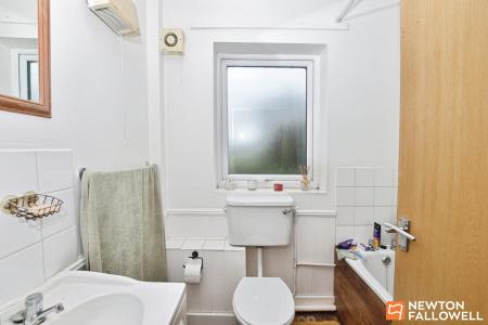 2 bedroom Terraced House for sale in Crawshaw Close, Long Whatton, LE12