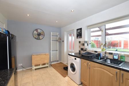 2 bedroom Town house for sale in Lanes Close, Sileby, LE12