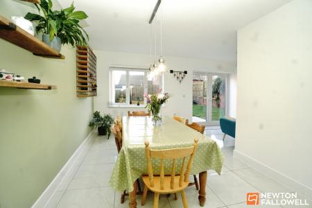 5 bedroom Detached house for sale in Ladybird Close, East Leake, LE12