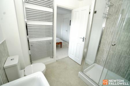 5 bedroom Detached house for sale in Ladybird Close, East Leake, LE12