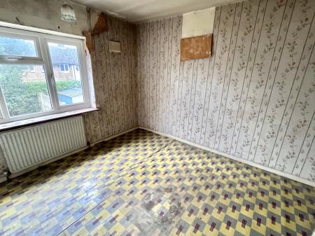 2 bedroom Semi-detached house for sale in Bailey Crescent, Mansfield, NG19
