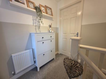 2 bedroom Semi-detached house for sale in Curie Close, Forest Town, NG19