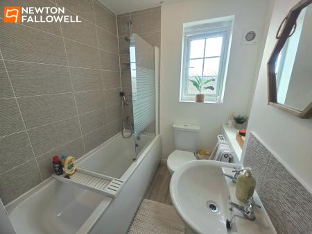 2 bedroom Semi-detached house for sale in Curie Close, Forest Town, NG19