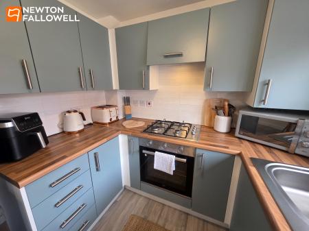 2 bedroom Semi-detached house for sale in Curie Close, Forest Town, NG19