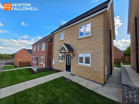 3 bedroom Detached house for sale in Hooton Green, Mansfield, NG19