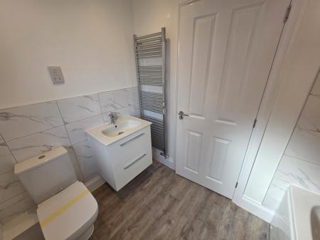 4 bedroom Detached house for sale in Maypole Road, Mansfield, NG19