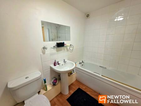 2 bedroom Flat for sale in Old Bakery Way, Mansfield, NG18