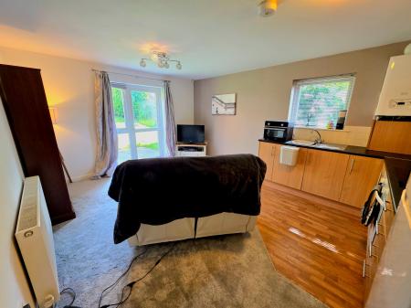 2 bedroom Flat for sale in Old Bakery Way, Mansfield, NG18