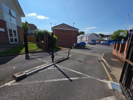 2 bedroom Flat for sale in Old Bakery Way, Mansfield, NG18