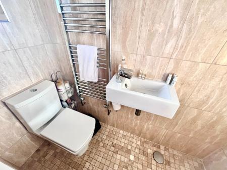 4 bedroom Detached house for sale in Crosby Close, Forest Town, NG19