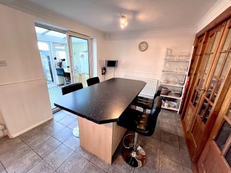 4 bedroom Detached house for sale in Crosby Close, Forest Town, NG19