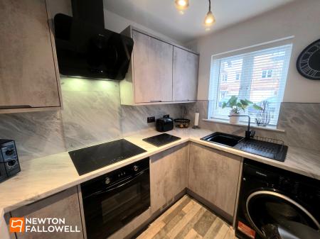 2 bedroom Town house for sale in Scholars Way, Mansfield, NG18