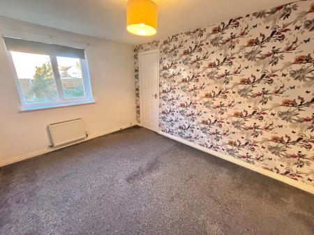 2 bedroom Flat for sale in Millrise Road, Mansfield, NG18