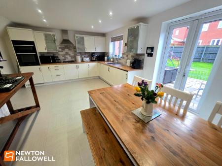 Debdale Way, Mansfield Woodhouse, NG19