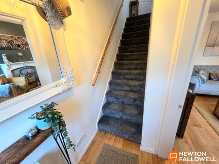 2 bedroom Semi-detached house for sale in Richmond Drive, Mansfield Woodhouse, NG19