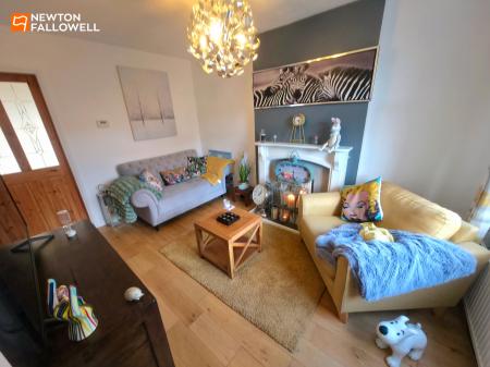 2 bedroom Semi-detached house for sale in Richmond Drive, Mansfield Woodhouse, NG19