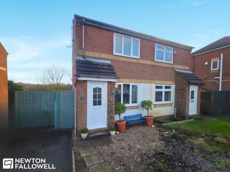 2 bedroom Semi-detached house for sale in Richmond Drive, Mansfield Woodhouse, NG19