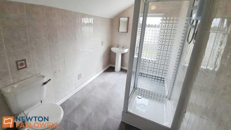 2 bedroom Terraced House for sale in Leeming Lane South, Mansfield Woodhouse, NG19