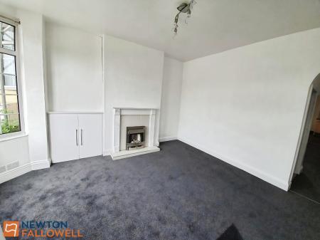 2 bedroom Terraced House for sale in Leeming Lane South, Mansfield Woodhouse, NG19