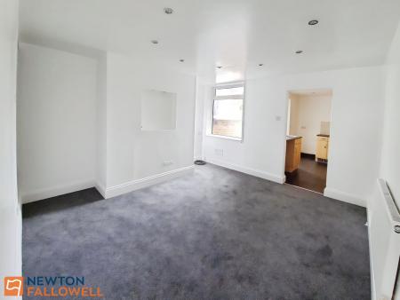 2 bedroom Terraced House for sale in Leeming Lane South, Mansfield Woodhouse, NG19