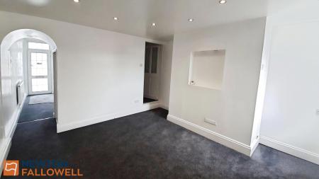 2 bedroom Terraced House for sale in Leeming Lane South, Mansfield Woodhouse, NG19