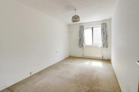 2 bedroom Flat for sale in Bridge Street, Deeping St. James, PE6