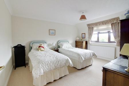 5 bedroom Detached house for sale in Colton Close, Baston, PE6