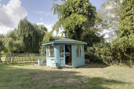 5 bedroom Detached house for sale in Eastgate, Deeping St. James, PE6