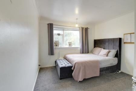 5 bedroom Detached house for sale in Eastgate, Deeping St. James, PE6