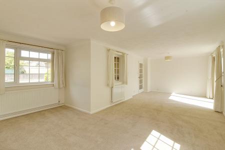 3 bedroom Detached bungalow for sale in Godsey Lane, Market Deeping, PE6