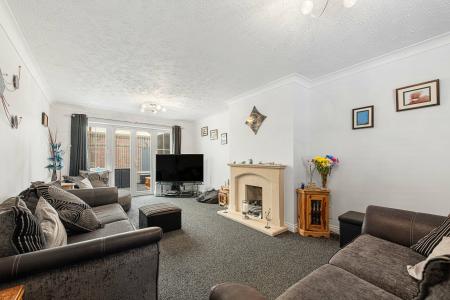 5 bedroom Detached house for sale in Haywain Drive, Deeping St Nicholas, PE11