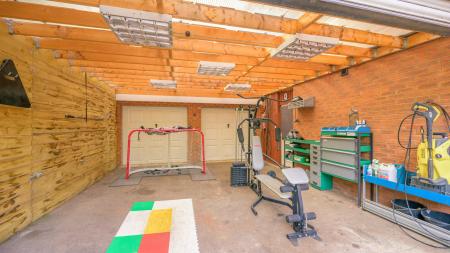 5 bedroom Detached house for sale in Haywain Drive, Deeping St Nicholas, PE11