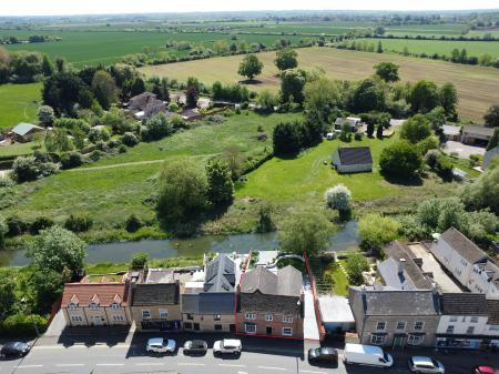 4 bedroom Detached house for sale in High Street, Market Deeping, PE6