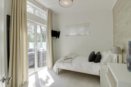 3 bedroom Lodge for sale in Langtoft Lakes, Langtoft, PE6