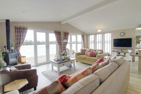 3 bedroom Lodge for sale in Langtoft Lakes, Langtoft, PE6