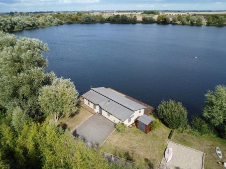 3 bedroom Lodge for sale in Langtoft Lakes, Langtoft, PE6