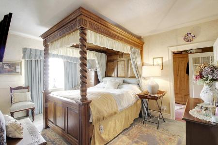 5 bedroom Character Property for sale in Main Street, Baston, PE6