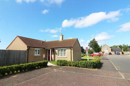 2 bedroom Bungalow for sale in Mayfield Gardens, Baston, PE6