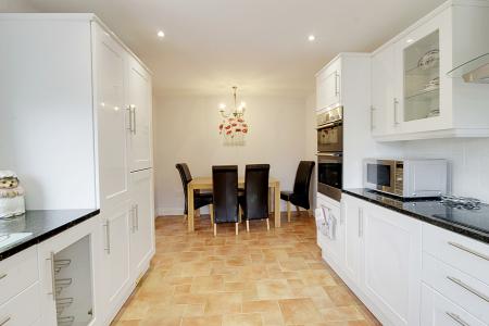 2 bedroom Bungalow for sale in Peakirk Road, Deeping Gate, PE6