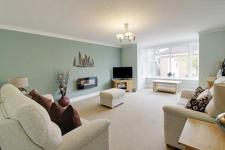 2 bedroom Bungalow for sale in Peakirk Road, Deeping Gate, PE6