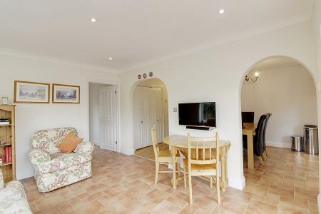 2 bedroom Bungalow for sale in Peakirk Road, Deeping Gate, PE6