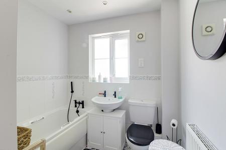 3 bedroom Semi-detached house for sale in Rosemary Avenue, Market Deeping, PE6