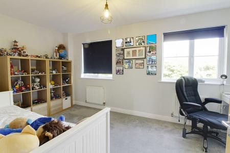 3 bedroom Semi-detached house for sale in Rosemary Avenue, Market Deeping, PE6