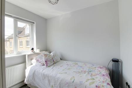 3 bedroom Semi-detached house for sale in Rosemary Avenue, Market Deeping, PE6